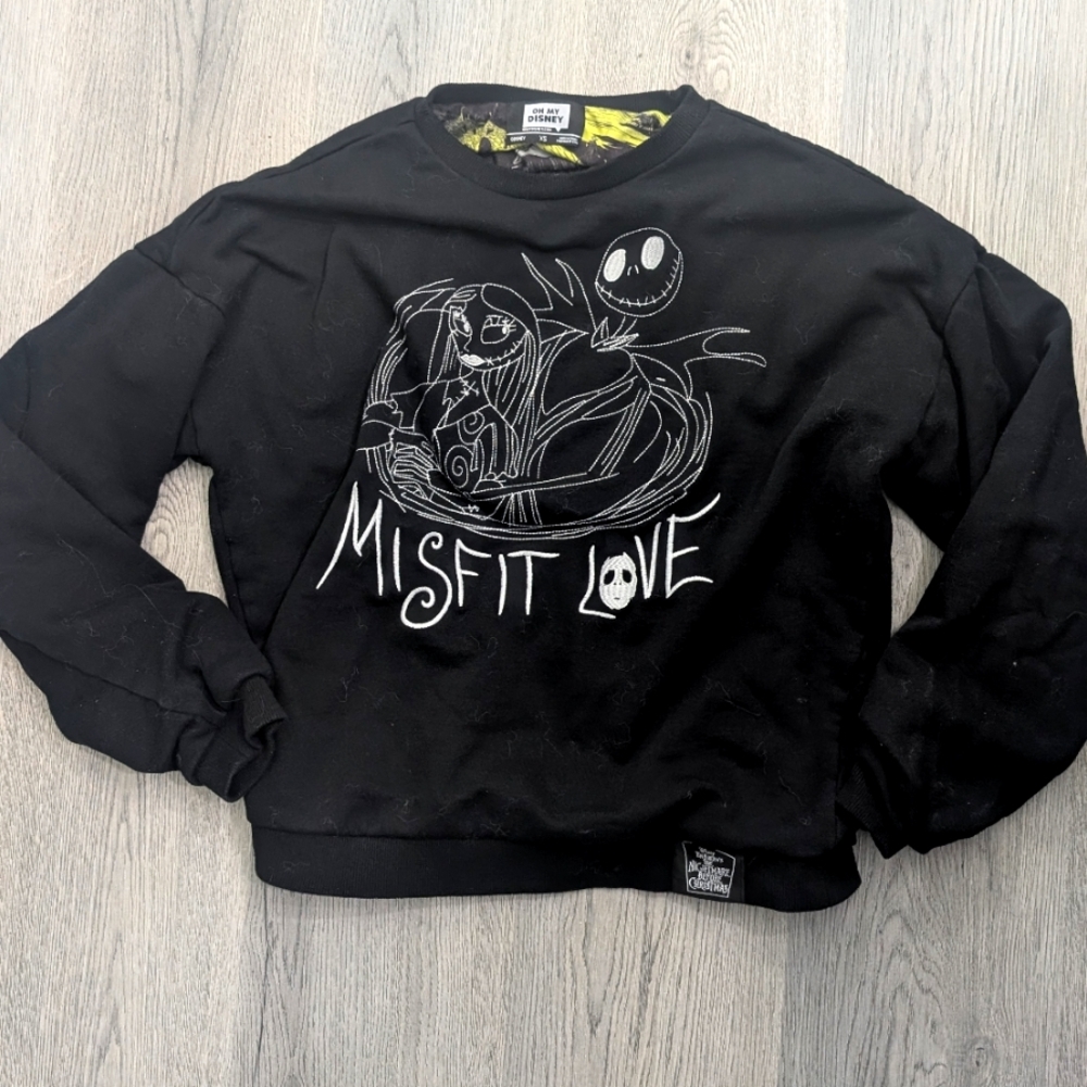 Disney Nightmare Before Christmas Reversible Jack Sally Misfit Love Crewneck XS